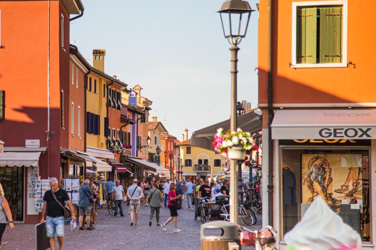 Maestrale Canova Apartments Caorle Exteriör bild